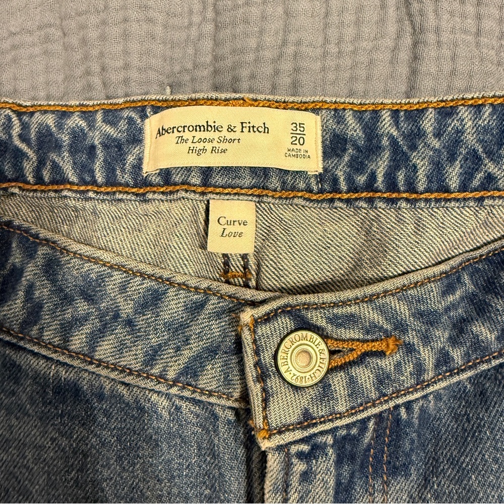 Abercrombie & Fitch “The Loose Short” High Rise Curve Love Jean Short 35 - Picture 2 of 8